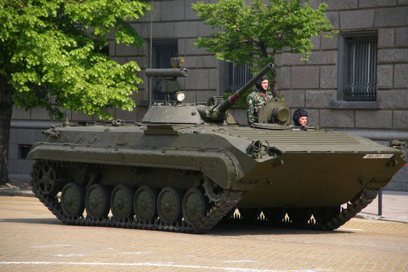 БМП-1 на параде. 