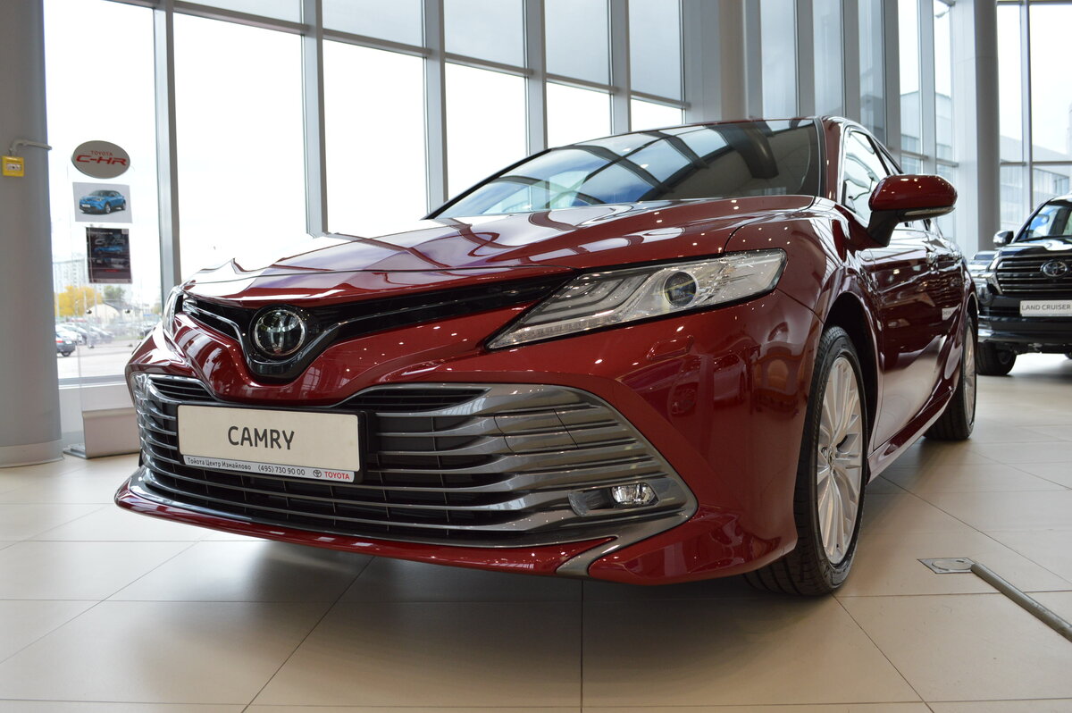 Красная Camry. Эксклюзивно в Тойота Измайлово | Toyota-i.ru | Дзен