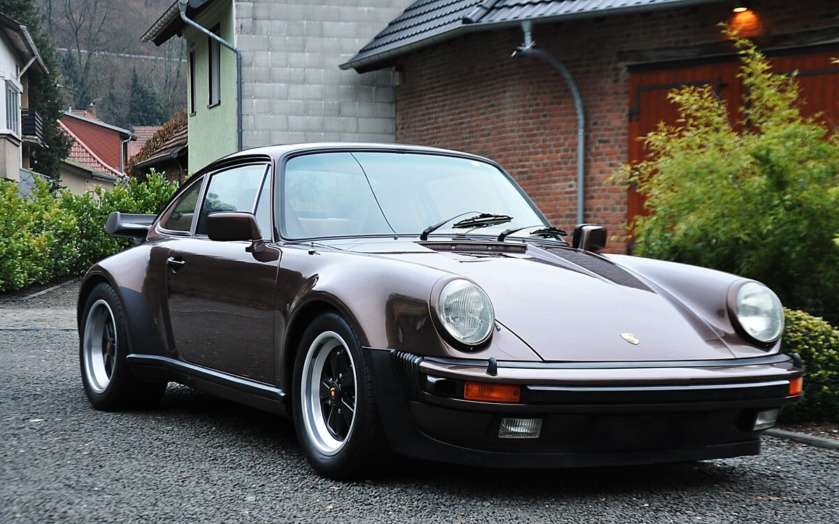 Порше 1976 911
