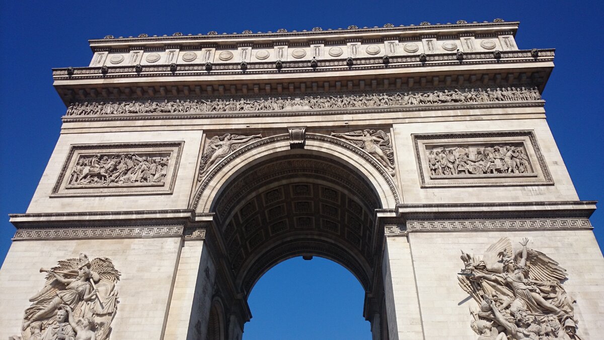 Триумфальная арка. Фото автора.