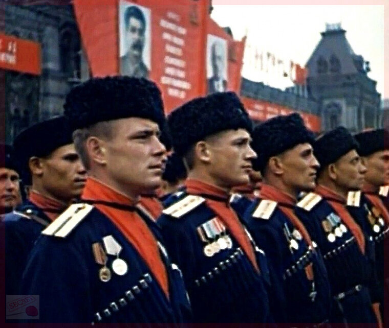 Казаки, воевавшие на стороне Красной Армии против немцев, часто проявляли чудеса доблести и совершали боевые подвиги.