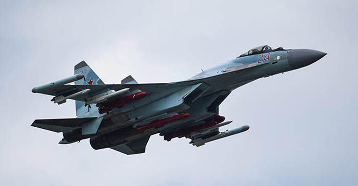 Российский истребитель Су-35 (поколение 4++)