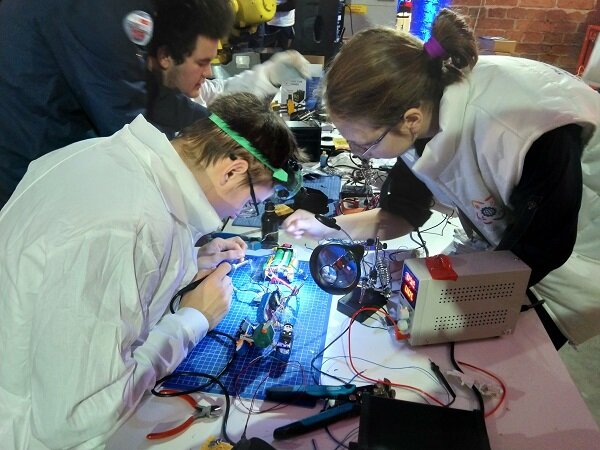 Патент может получить как сам изобретатель, так и работодатель, с которым он сотрудничает