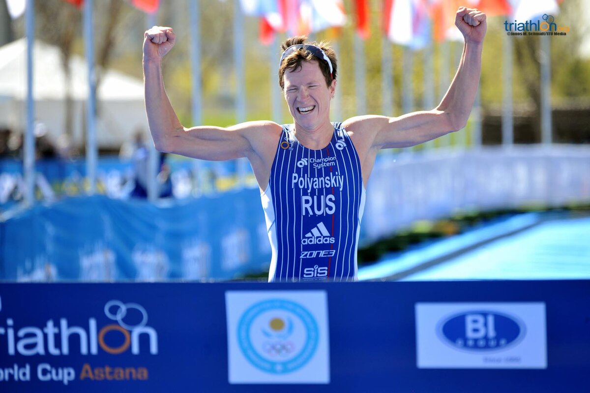 Дмитрий Полянский на финише в 2018 году. Фото: www.triathlon.org