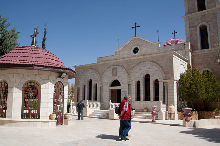 Греческое православное подворье на Поле пастушков. В настоящее время весь комплекс поля Пастушков является подворьем греческой православной лавры св. Саввы Освященного