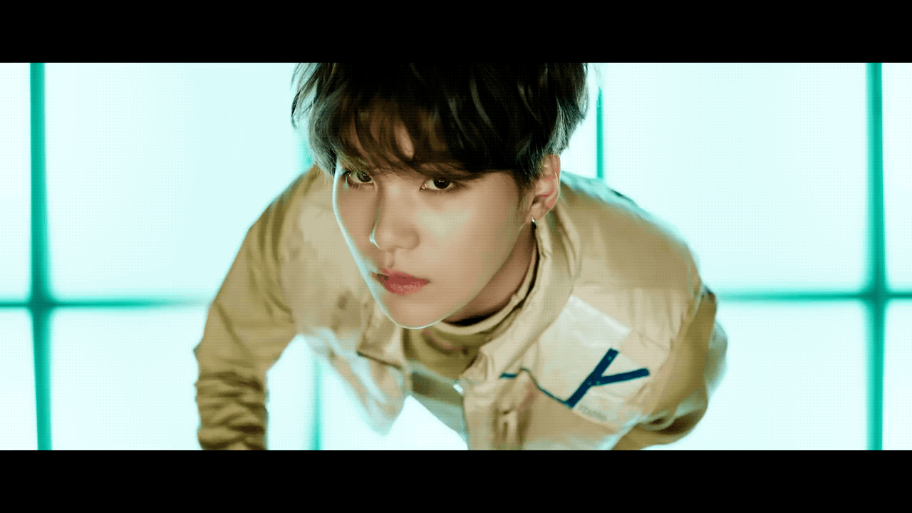 Фрагмент из "MAP OF THE SOUL : 7 'Interlude : Shadow' Comeback Trailer"