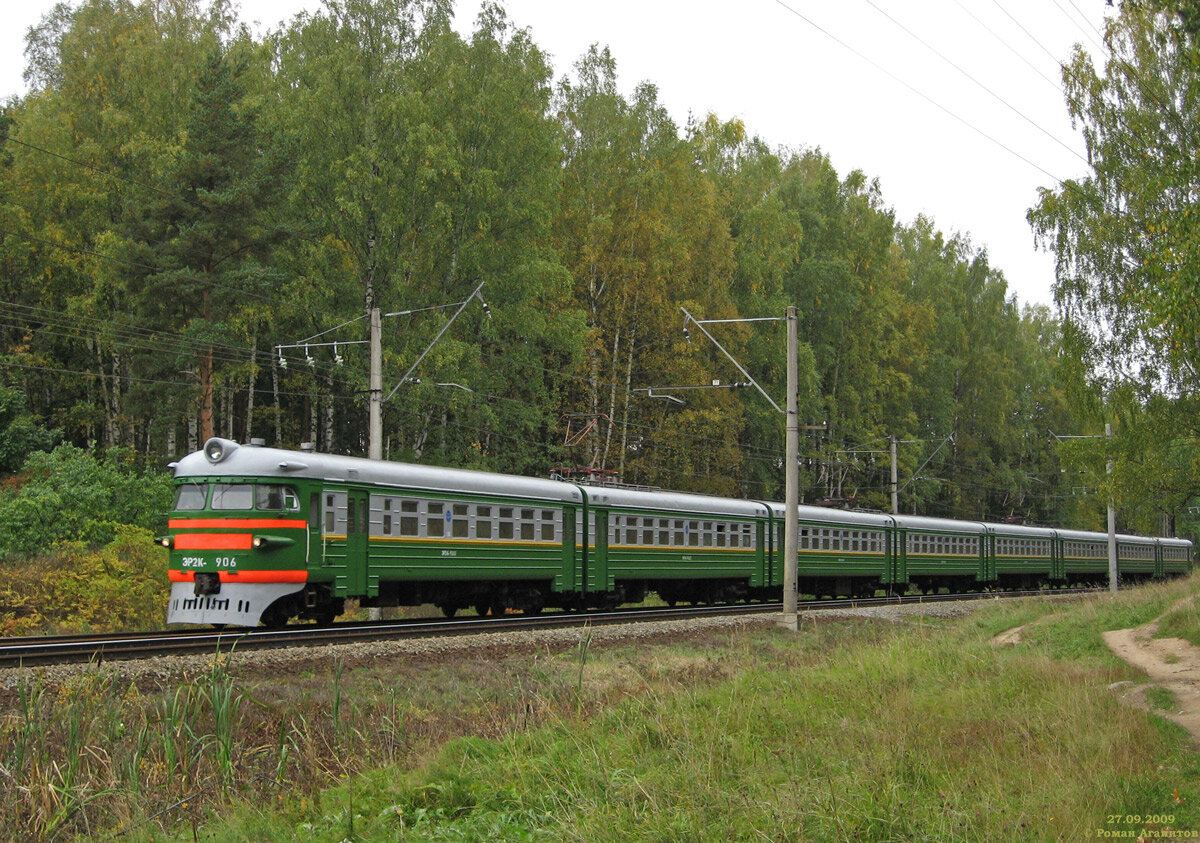 октябрьская железная дорога. расписание электричек балтийский вокзал новый петергоф на сегодня. станции электричек спб балтийский вокзал. новые электрички. электрички новый петергоф ораниенбаум сегодня.