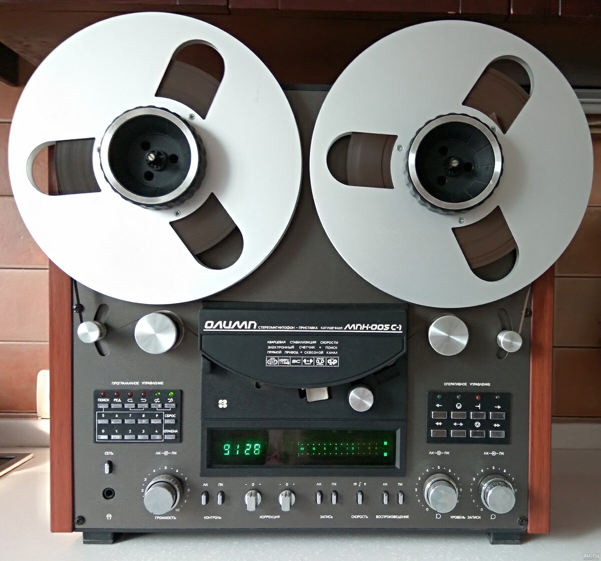 Катушечные магнитофоны hitachi. Классы магнитофонов. Классы магнитофонов. Маяк 005 катушечный магнитофон. Бобинный магнитофон олимп 004.