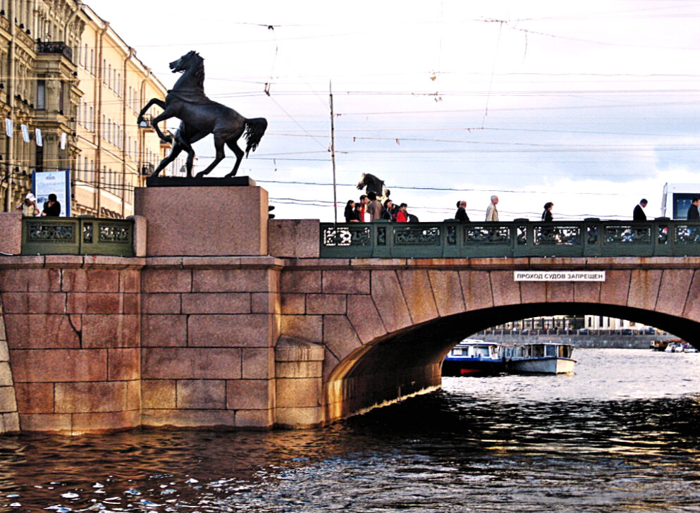 Аничков мост нарисовать