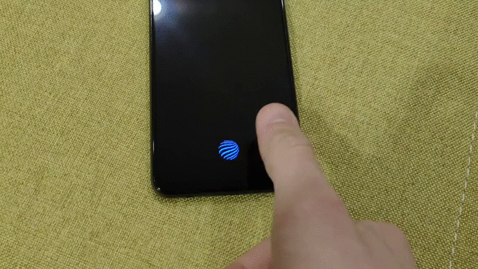 Я постарался передать скорость срабатывания сканера отпечатков