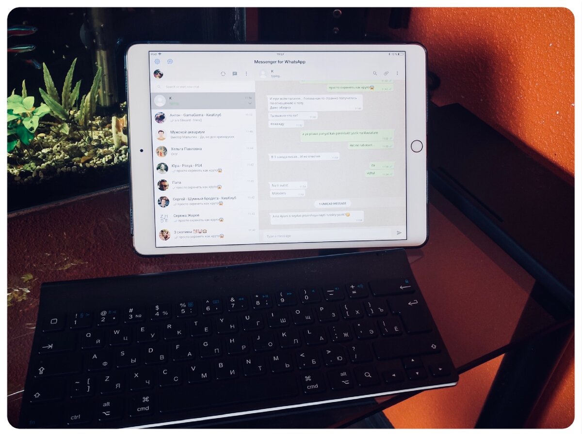 IPad Pro 10.5 + Logitech Tablet Keyboard