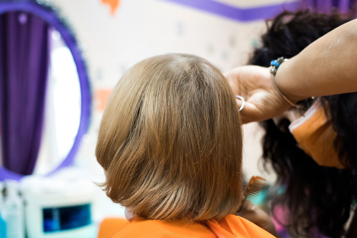 Это третий с августа 2020 поход с Женей в парикмахерскую, и его уже можно назвать удачным.