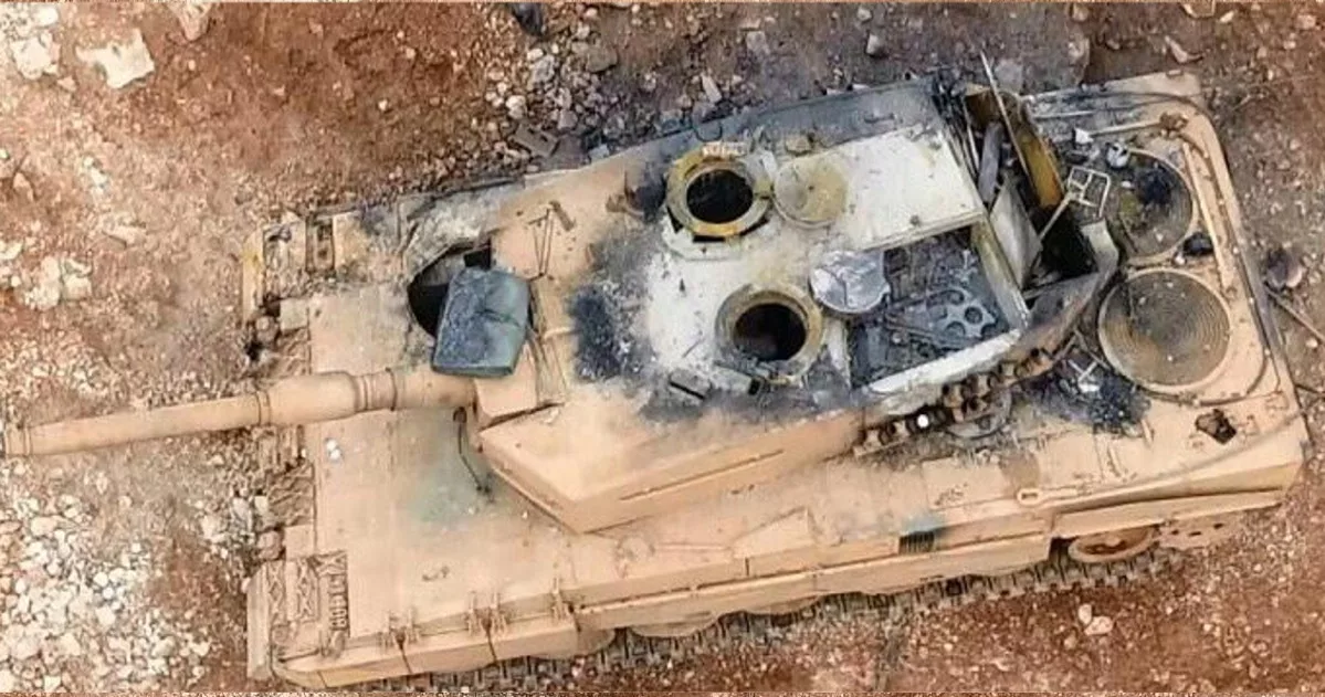 Т72 абрамс видео. Леопард 2а6 подбитый. M1 Abrams вышибные панели. Танк Абрамс вышибные панели. Вышибные панели леопард 2а6