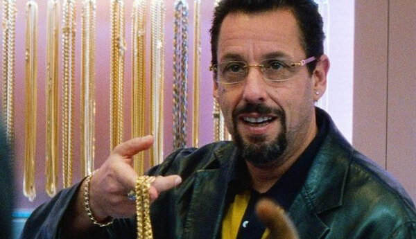 Кадр из фильма "Неограненные алмазы"