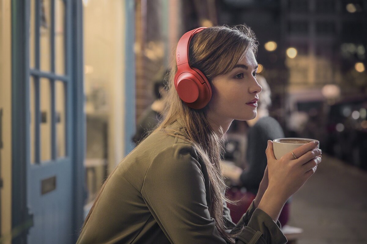    Наушники — не только полезный гаджет, но и красивый аксессуар. Фото: summerballads.wordpress.com