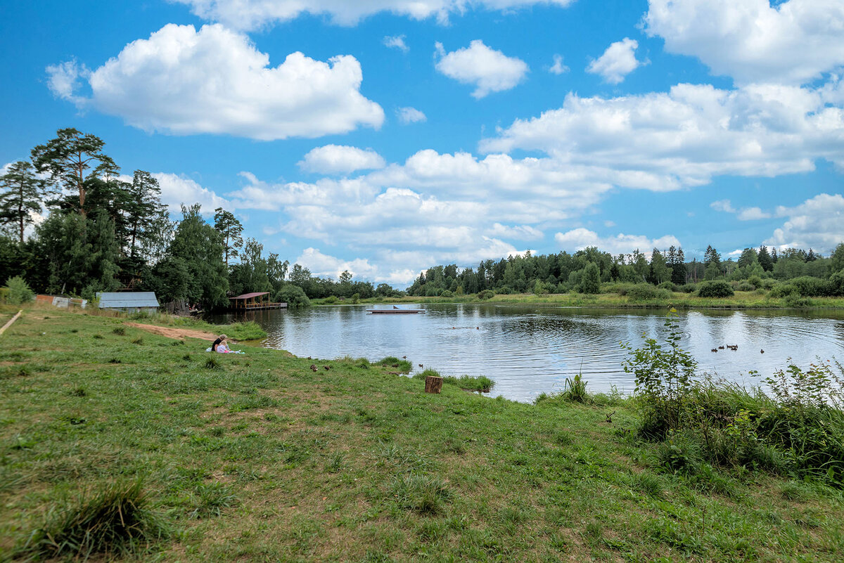 Зеленый городок лужки. Зеленый городок пляж Скалба. Река Скалба. Река Скалба Ивантеевка. Костино пляж.