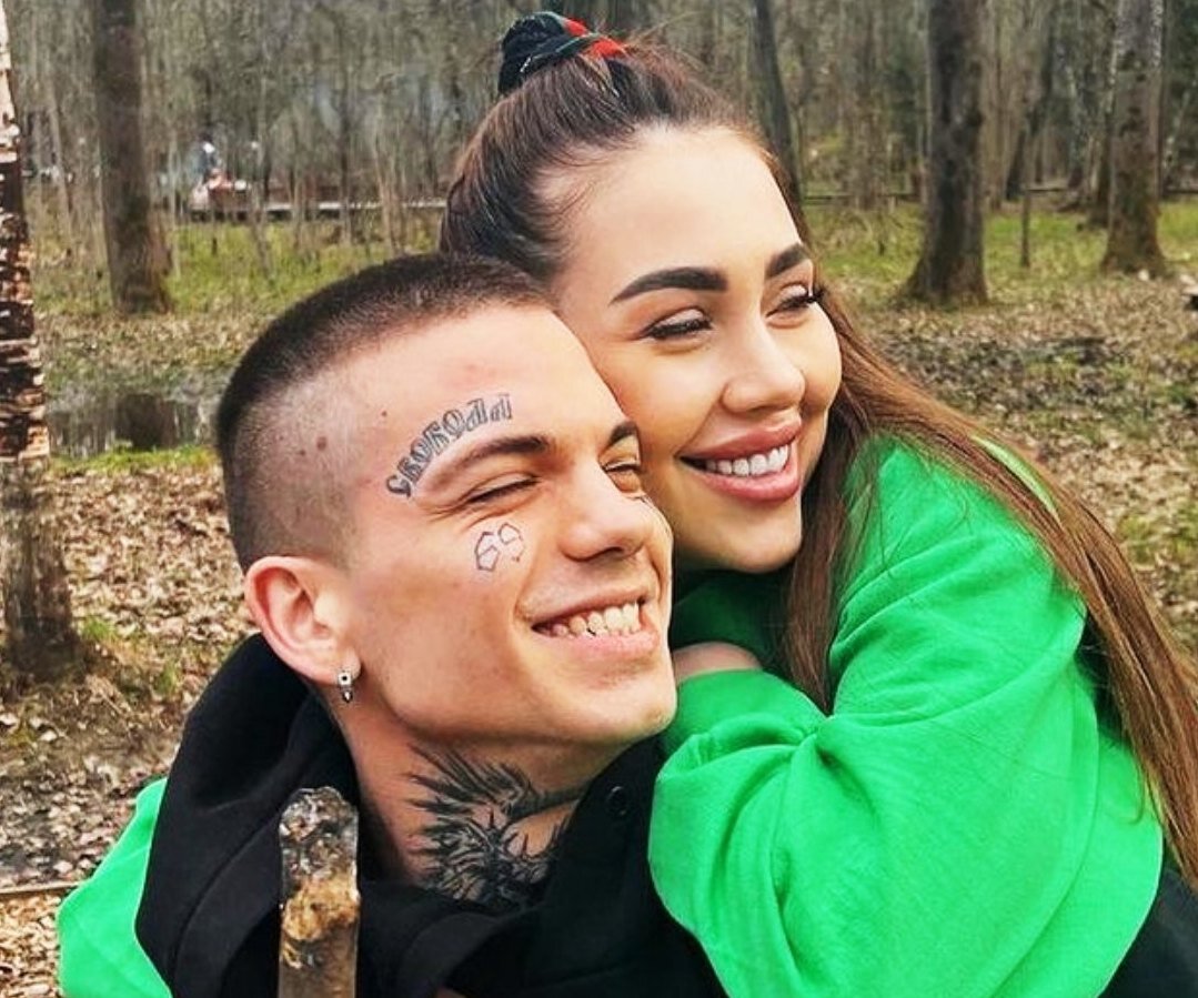     «Мне намекнули, что денег мало»: муж-стриптизер Алены Рапунцель упрекнул ее после разрыва