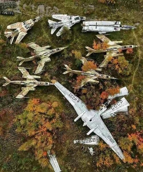 20 de locuri abandonate și pustii care te vor face să fii martor la puterea nemărginită a naturii