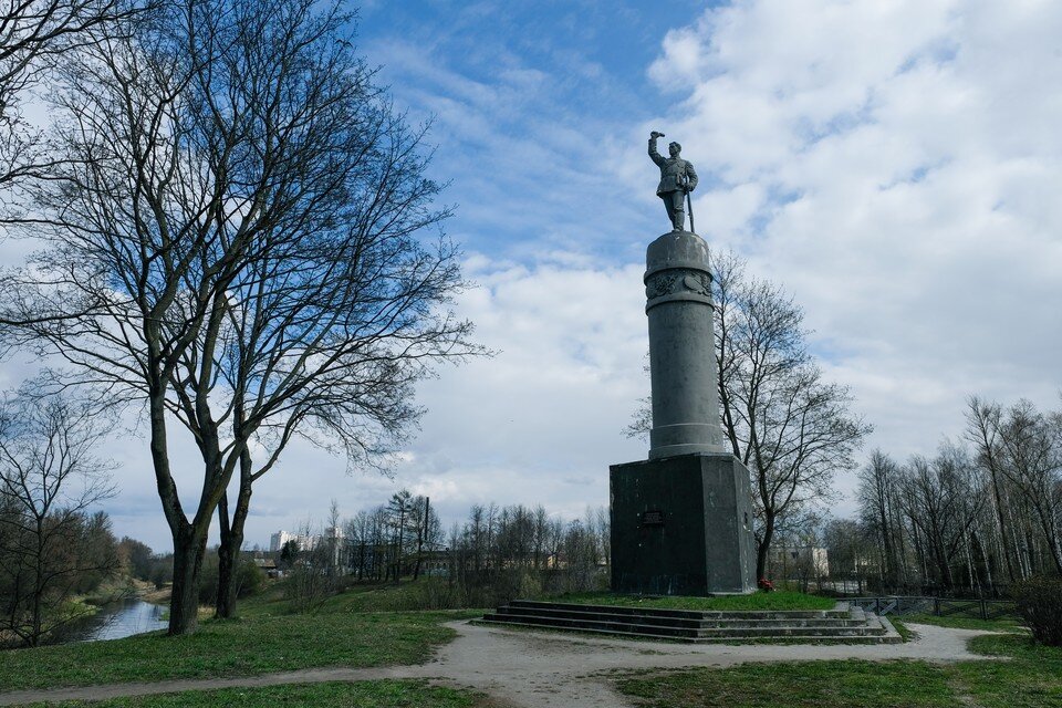     Благоустроят несколько скверов, парков, построят собачью площадку и скейт-площадку. Артем КИЛЬКИН