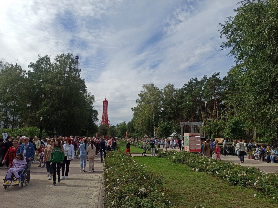     Сейчас беженцам требуются одежда, обувь, средства личной гигиены. Анна ГРЕБЕНКИНА