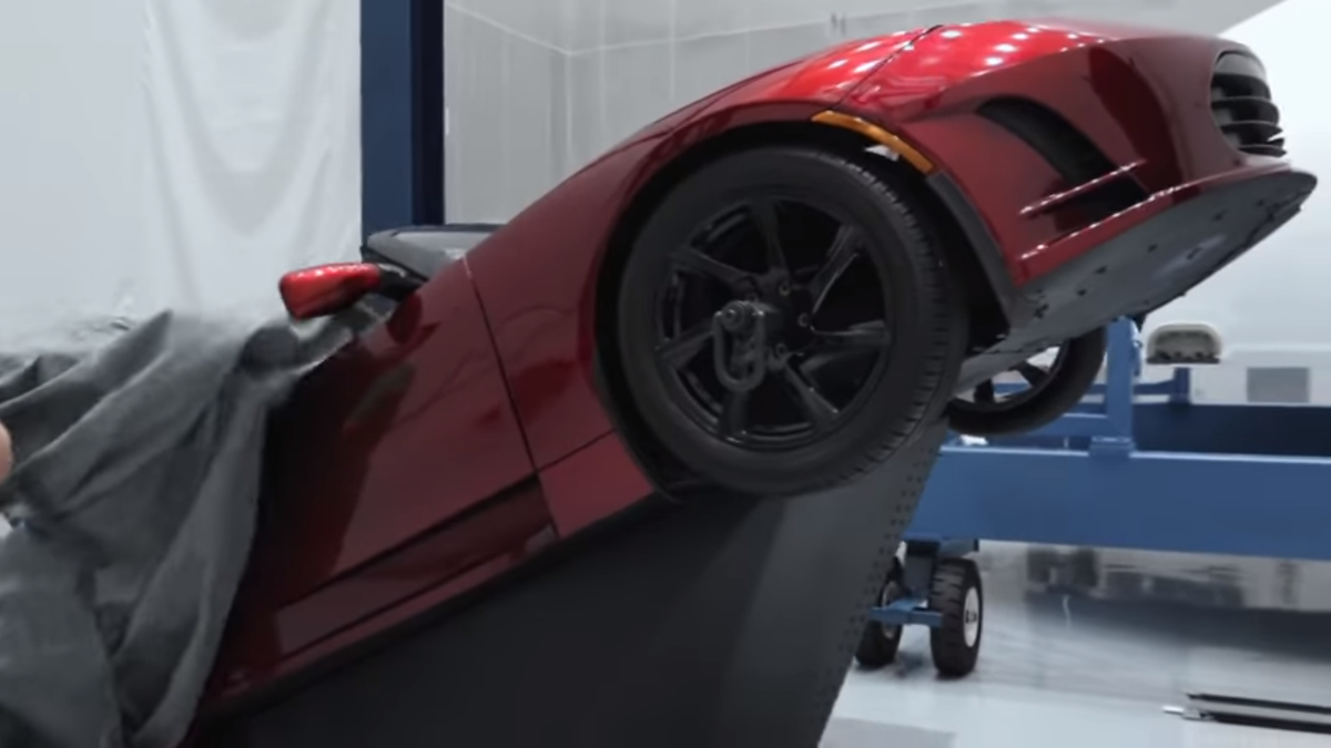 Tesla Roadster – неточности в моделях Hot Wheels 2019 года и какую модель  отправил в космос Илон Маск | Сундук коллекционера-пенсионера | Дзен