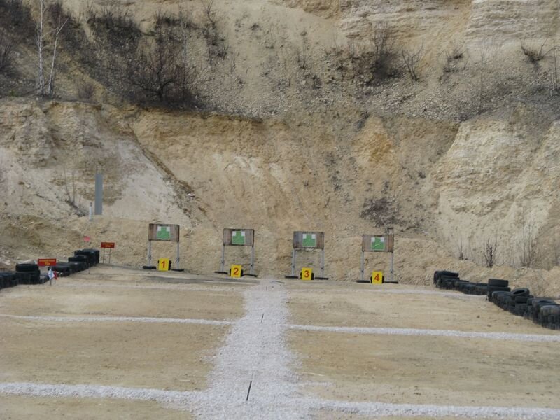 Стрелковый полигон. Охотничья заимка спортивно-стрелковый клуб. Навес для стрельбища. Бр стрельба. Аттракцион "лучный тир" декатлон.