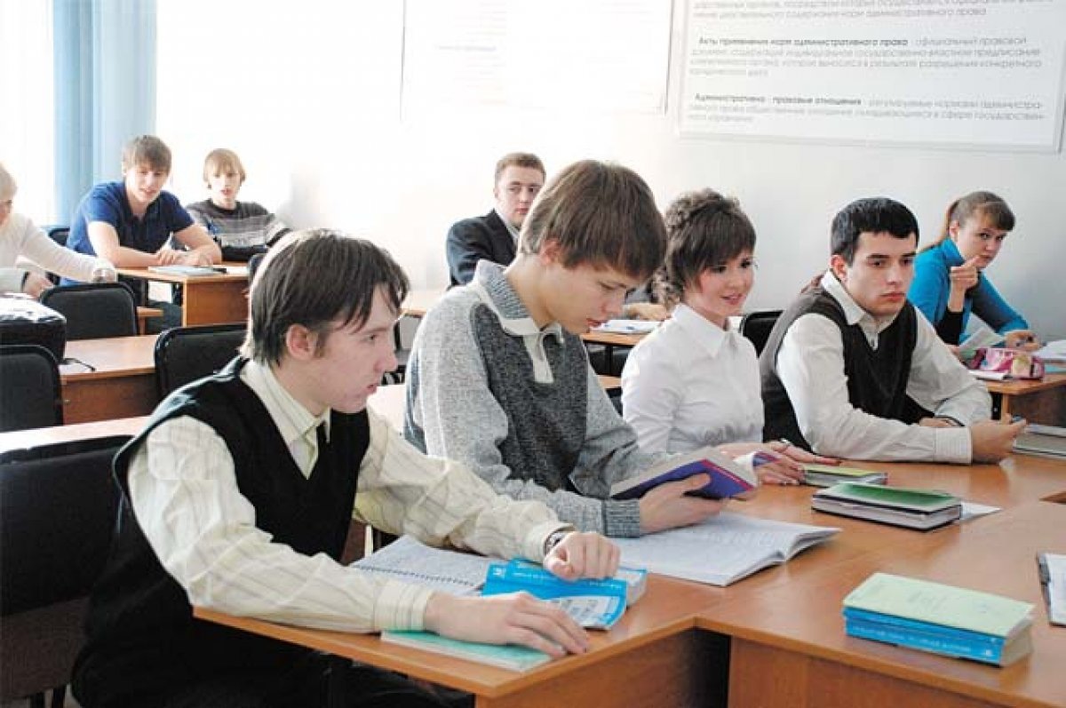    В Прикамье детям из многодетных семей оплатят половину обучения в ссузах