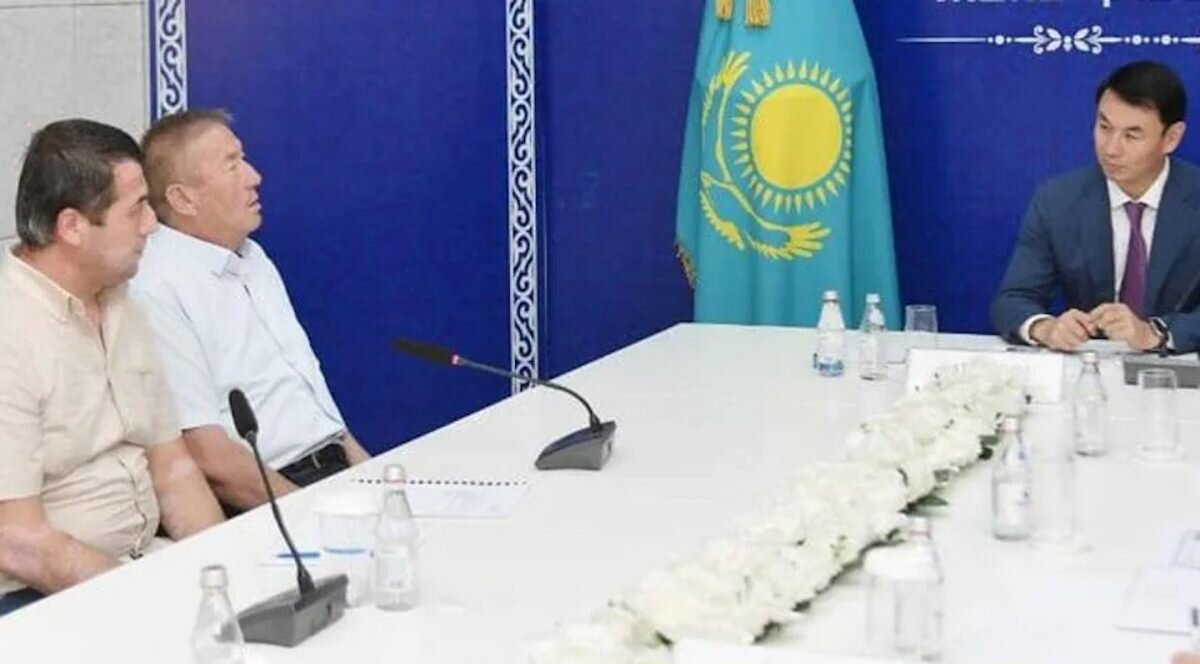    Фото: Gov.kz Август Макаров