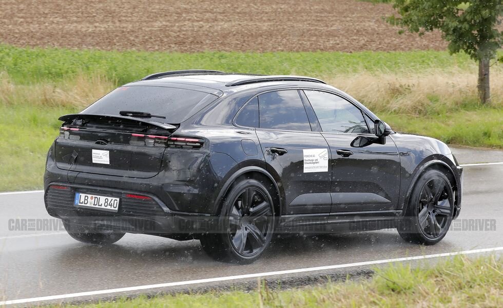 Porsche Macan ev 2024. Порше Макан 2024. Новый Макан 2024. Порше 2025.