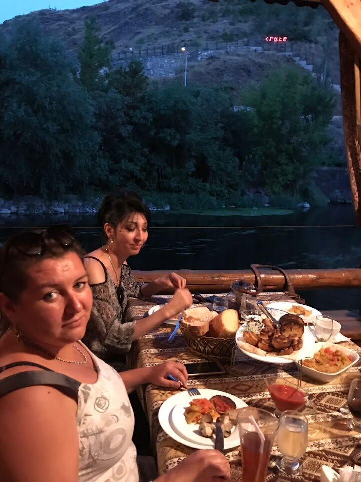 Чет страдаю сижу))