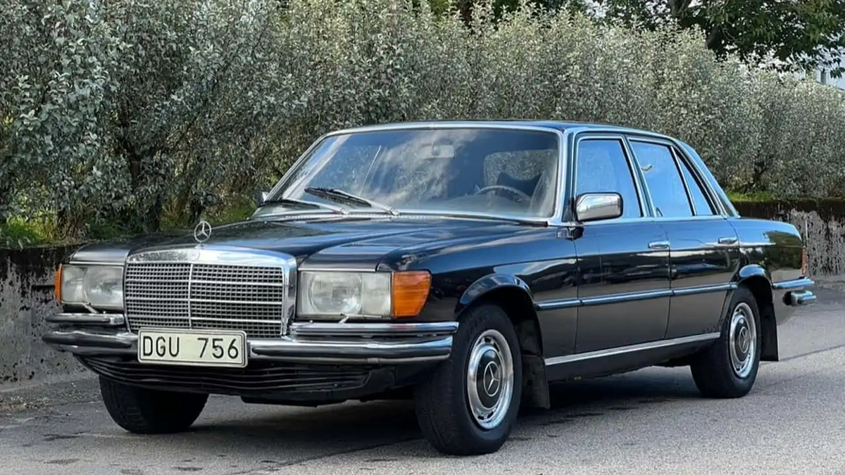 Mercedes-Benz 280S 1973 года
