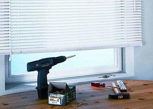 Ремонт жалюзи может потребовать вмешательства профессионалов