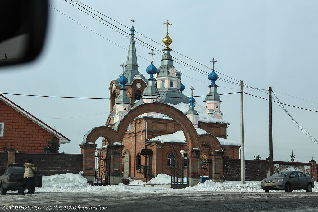 Где находится город мыски. Мыски Кемеровская область. Мыски Церковь ГРЭС. Храм Кемеровская область Мыски. Достопримечательности города Мыски Кемеровской области.