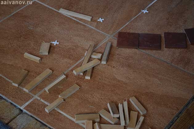 Использование нарезанной фанеры вместо привычных "крестиков"