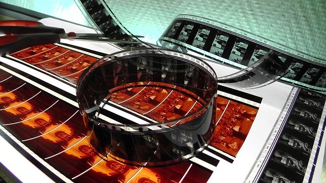  "Но существует же огромное кол-во каналов с подобной тематикой, какой мне смысл быть твоим подписчиком(цей), если существует множество других каналов?" 