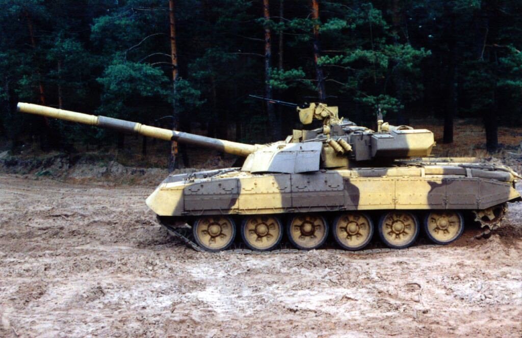 72 ag. Т-72аг (t-72ag). Танк т 72 АМГ. Танк т72. Танк т-72мп.