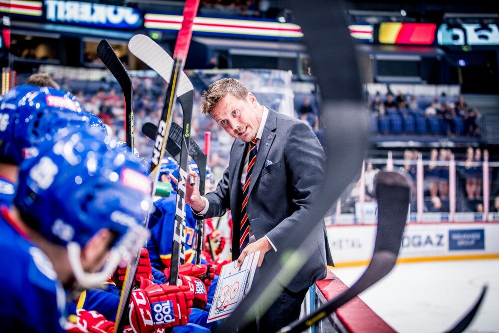 Тренер Лаури Марьямяки