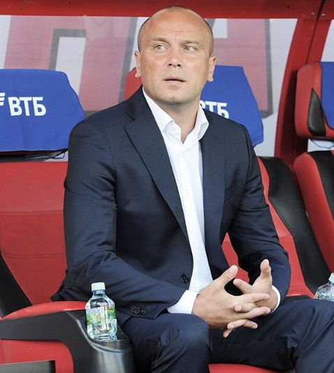 Дмитрий Хохлов тренер клуба. источник инстаграм фк Динамо