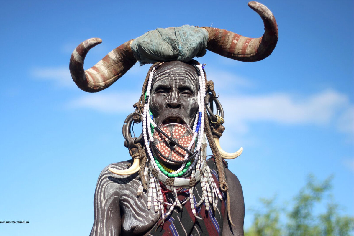 Жена вождя племени