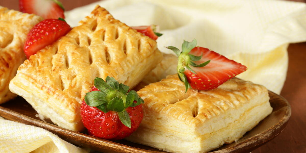 Две упаковки из морозильника – и вскоре на столе у Вас будет ароматный пирог!