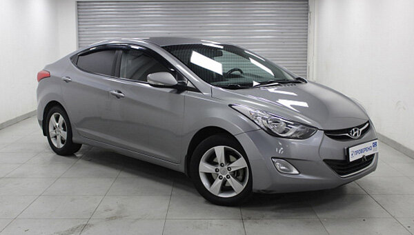 Hyundai Elantra 2013 г.в., фото: www.njcar.ru