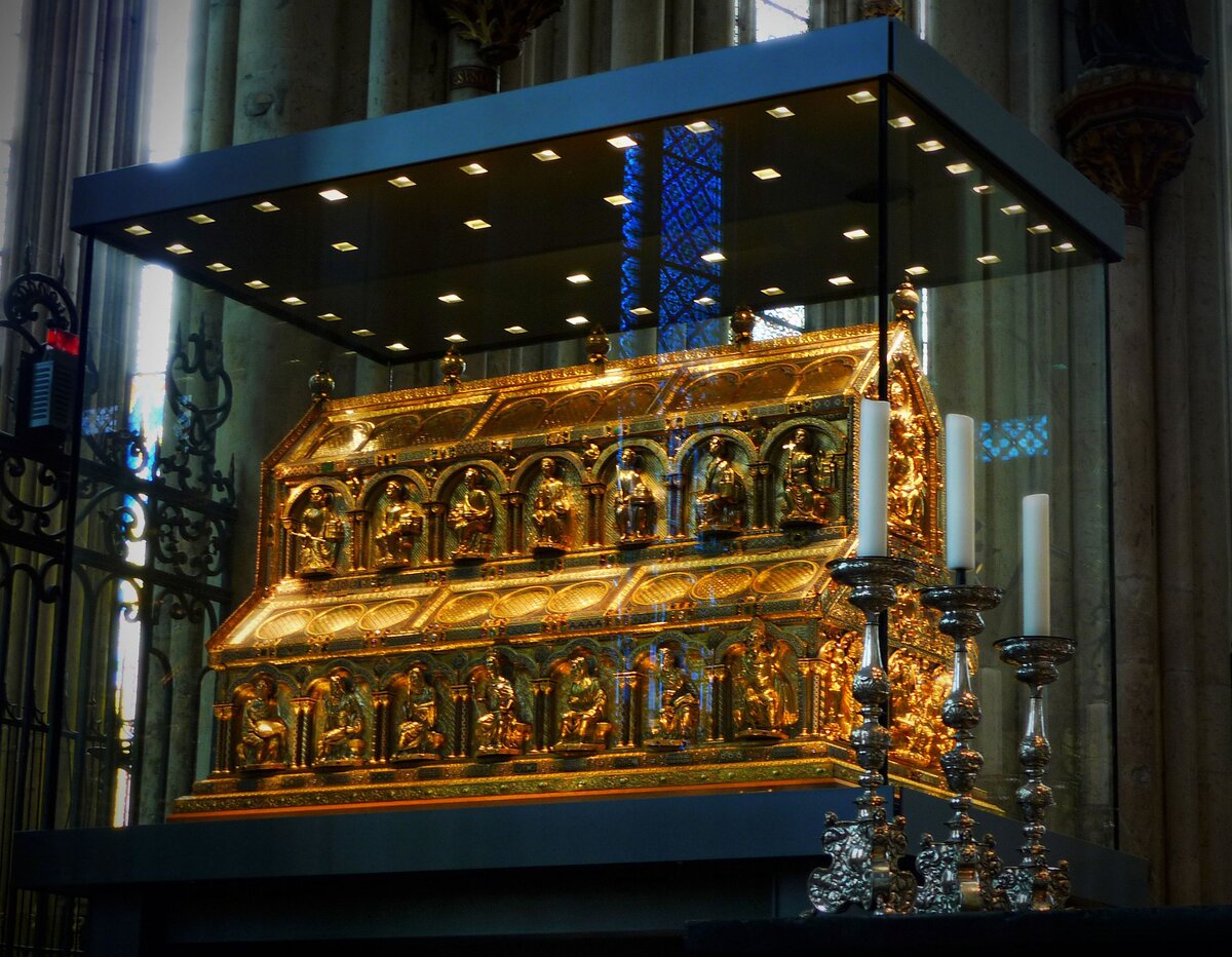 главная реликвия Кёльнского собора Ларь Трех Волхвов