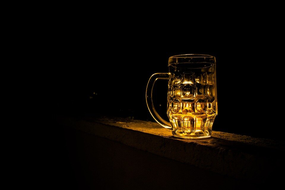 Quelle: https://cdn.pixabay.com/foto/2013/10/23/09/04/beer-199650_960_720.jpg