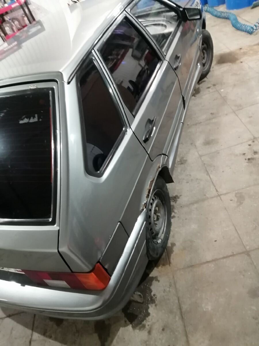 Передние крылья уже начинают уставать а про задние так вообще молчу.