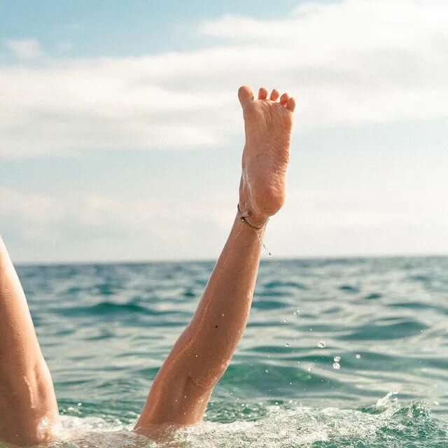 Так всегда бывает в первый день на море. Да что там. КАЖДЫЙ. 