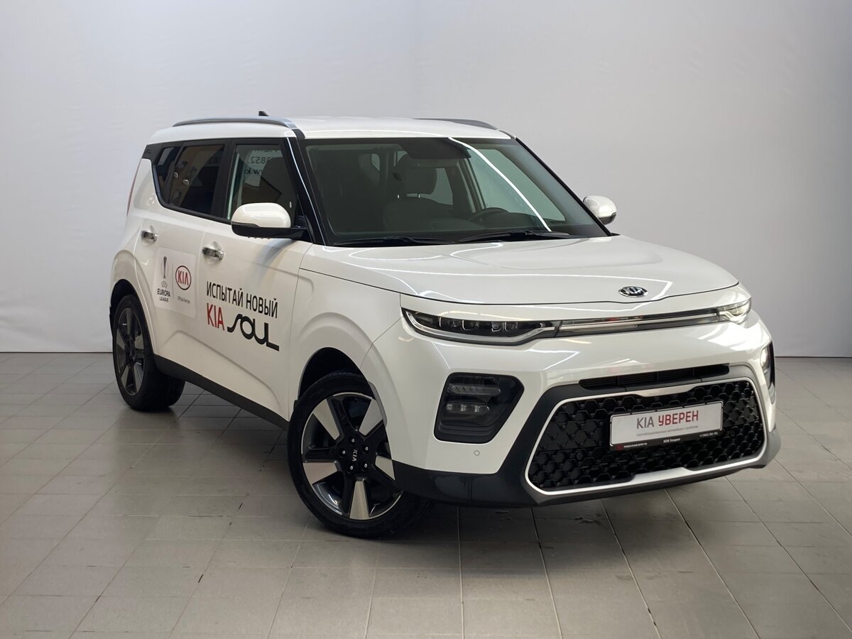 Япония или Корея? Противостояние компактных кроссоверов Suzuki Vitara  против KIA Soul. Кто лучше и почему? | Виртуальный помогатор | Дзен