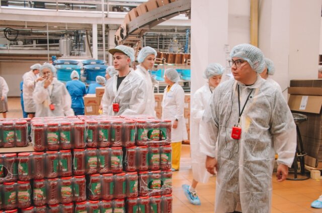    Среди почетных гостей, приехавших на торжества, были замечены популярные московские блогеры-миллионники Фото: Пресс-служба ТМ "Махеевъ"/ Пресс-служба ТМ "Махеевъ"