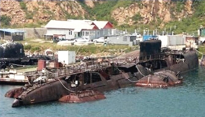 АПЛ 675-го проекта К-431 на "нулевом" пирсе в бухте Павловского