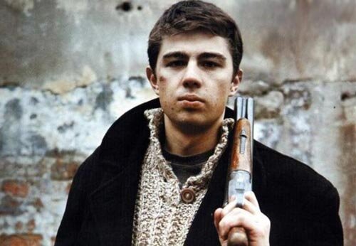 Кадр из фильма "Брат" (1995)