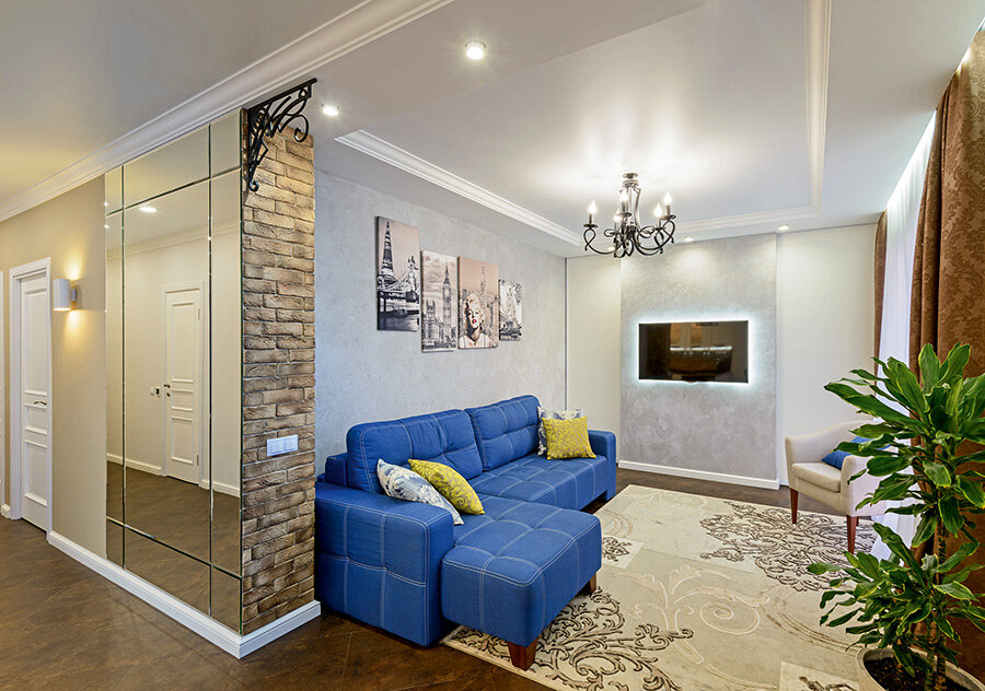 Гостиная-кухня-столовая.